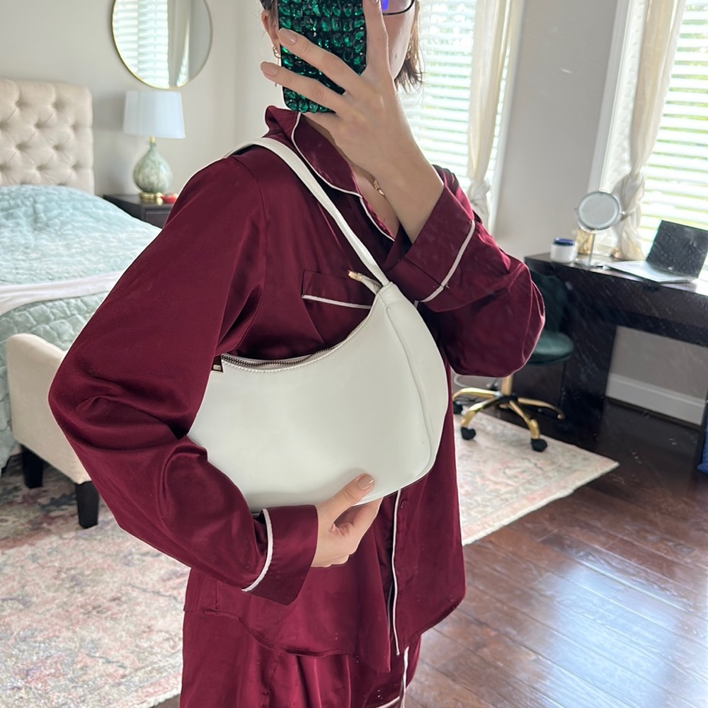 White leather shoulder bag